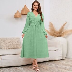Elegant Green Long Sleeve Dress